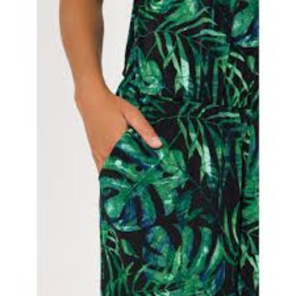 Green Leaf Print Brazil Knit Romper capri length - Picture 2 of 9